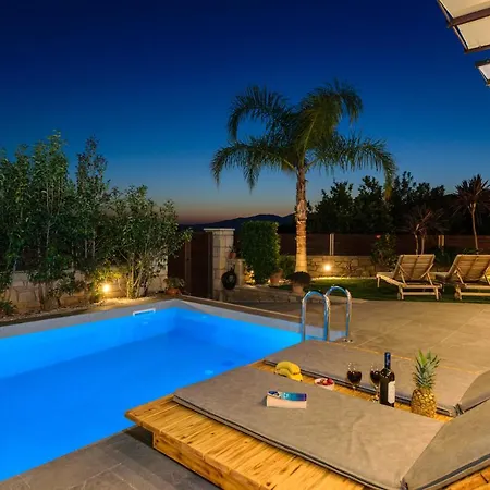 Effrosini Traditional Country house