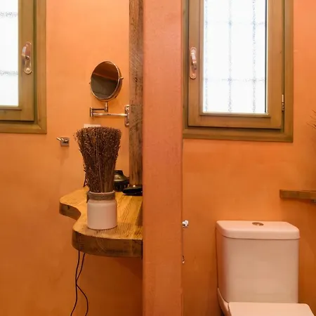 Effrosini Traditional * Nopigia